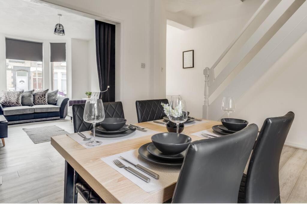 Liverpool 3 Bed House Exterior foto